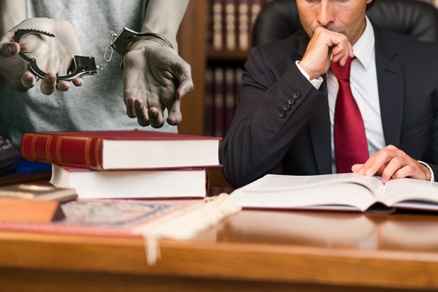 Factors To Consider Before Hiring a Criminal Lawyer